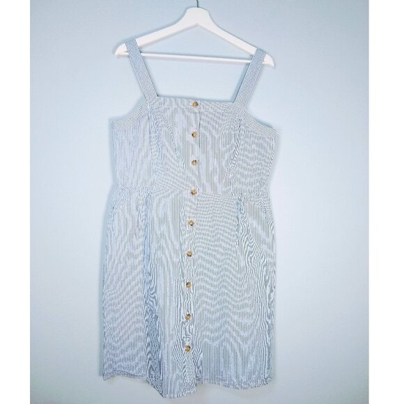 Button-front dress in seersucker Size 12 - Picture 2 of 11